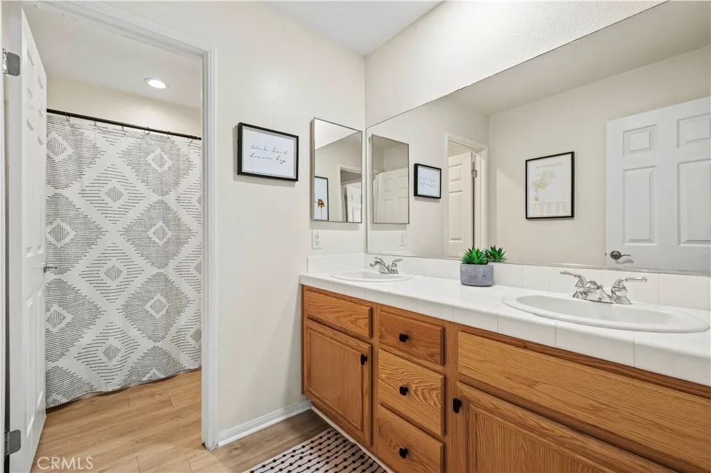 26451 Puffin Place, Canyon Country, California 91387 home-pic-38