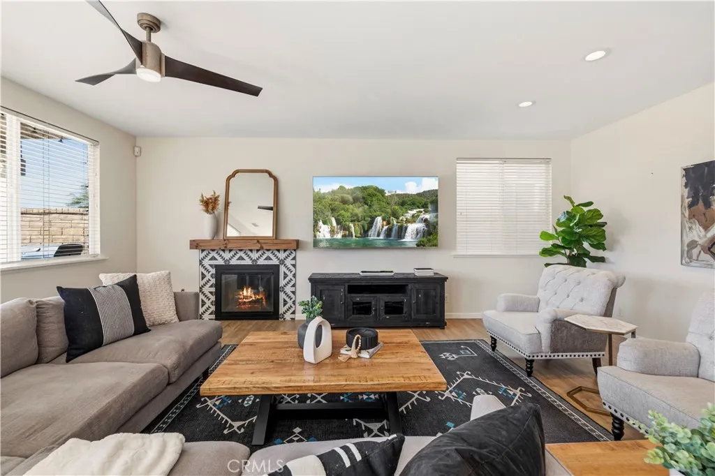 26451 Puffin Place, Canyon Country, California 91387 home-pic-22