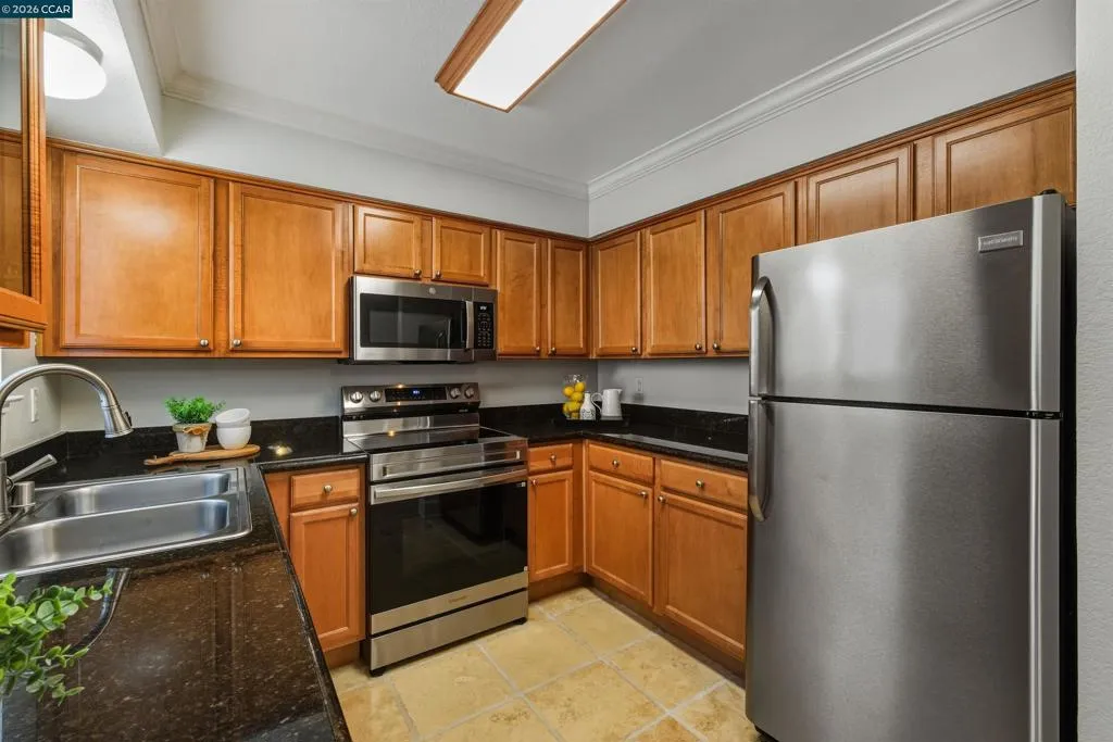 332 332 Eastridge Dr, San Ramon, California 94582 home-pic-18