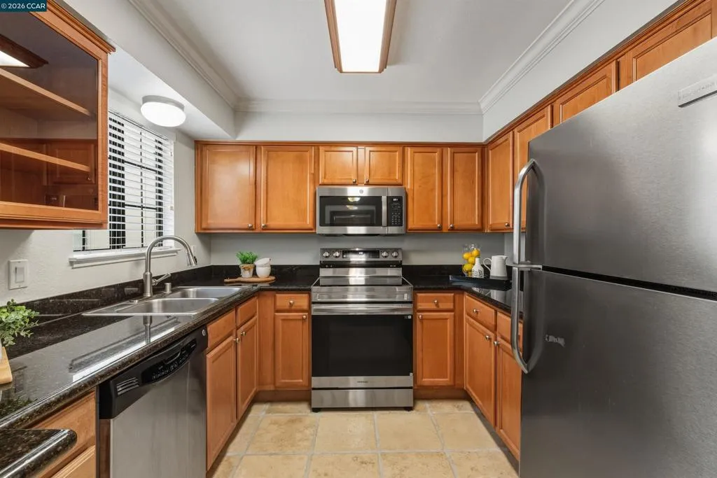 332 332 Eastridge Dr, San Ramon, California 94582 home-pic-16
