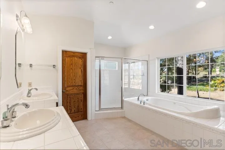 4417 Fallsbrae Road, Fallbrook, California 92028 home-pic-30