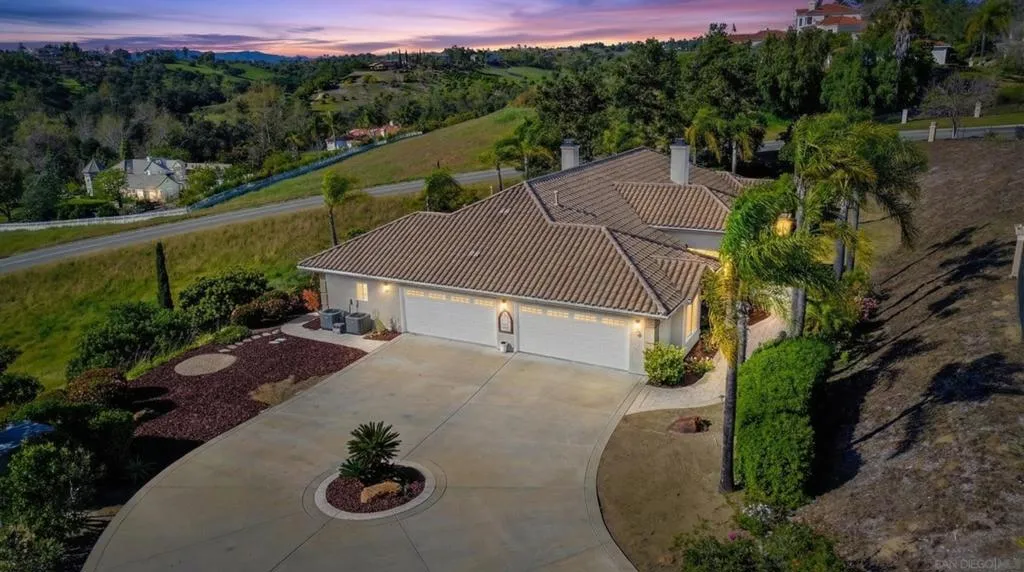 4417 Fallsbrae Road, Fallbrook, California 92028 home-pic-3