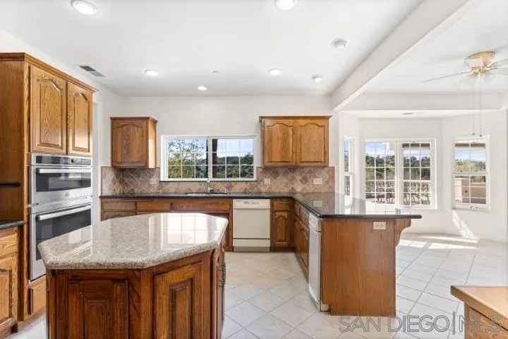 4417 Fallsbrae Road, Fallbrook, California 92028 home-pic-20