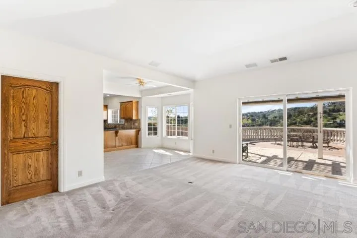4417 Fallsbrae Road, Fallbrook, California 92028 home-pic-17