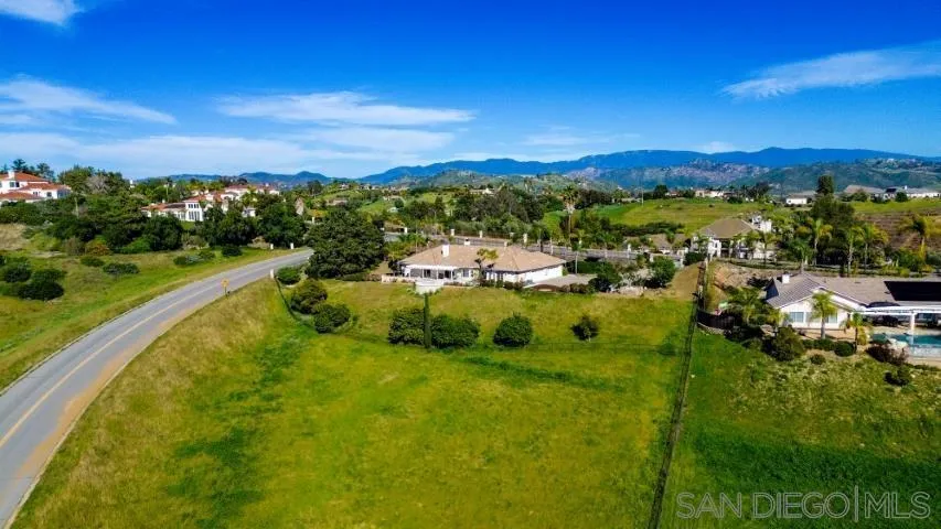 4417 Fallsbrae Road, Fallbrook, California 92028 home-pic-46