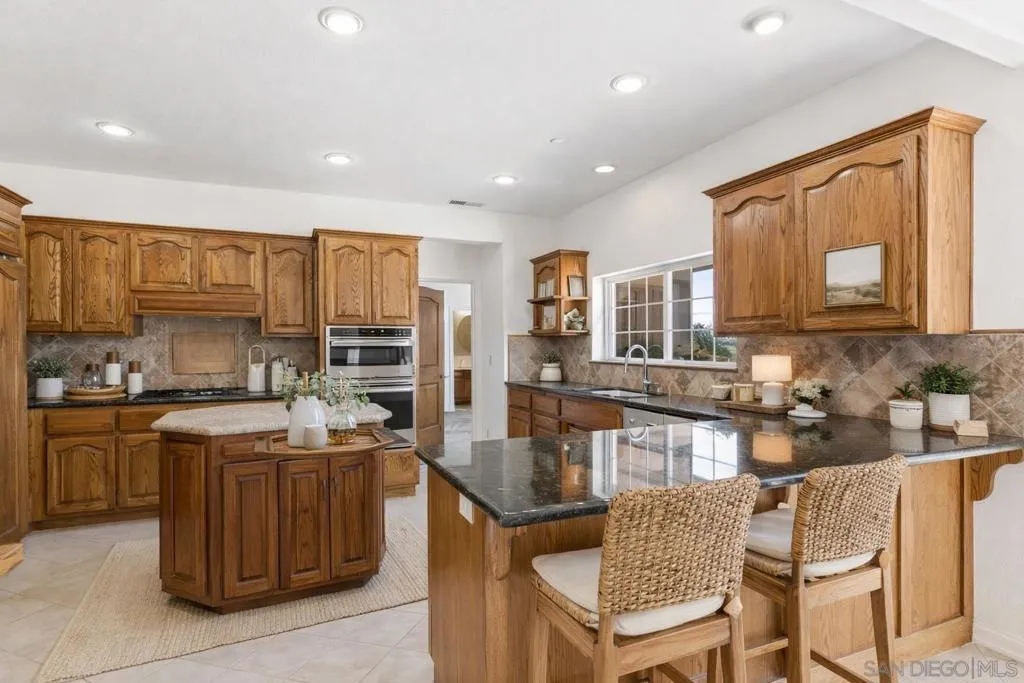 4417 Fallsbrae Road, Fallbrook, California 92028 home-pic-19