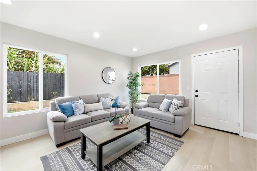2361 Parkway, El Monte, California 91732 home-pic-15