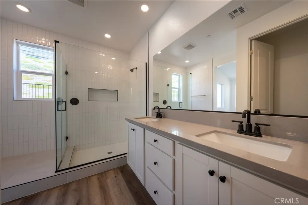 28817 Appaloosa Place, Castaic, California 91384 home-pic-5