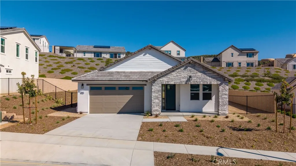 28817 Appaloosa Place, Castaic, California 91384 home-pic-1