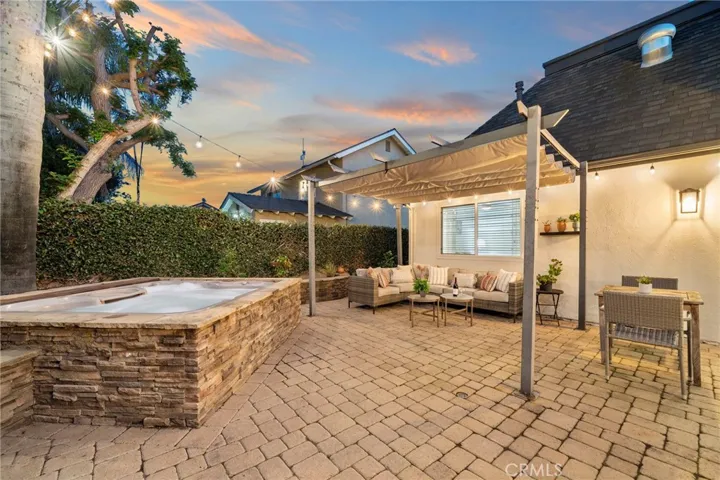 Retractable patio cover entertaining
