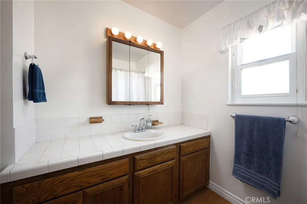 4418 West Tiller Avenue, Orange, California 92868 home-pic-13