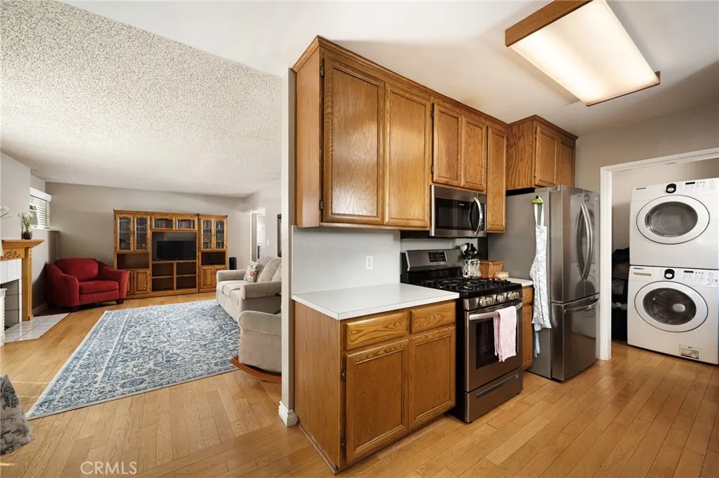 4418 West Tiller Avenue, Orange, California 92868 home-pic-6