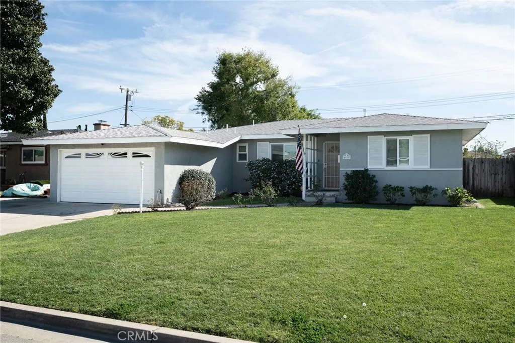 4418 West Tiller Avenue, Orange, California 92868 home-pic-23