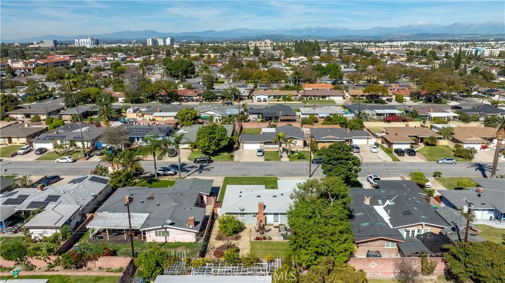 4418 West Tiller Avenue, Orange, California 92868 home-pic-20