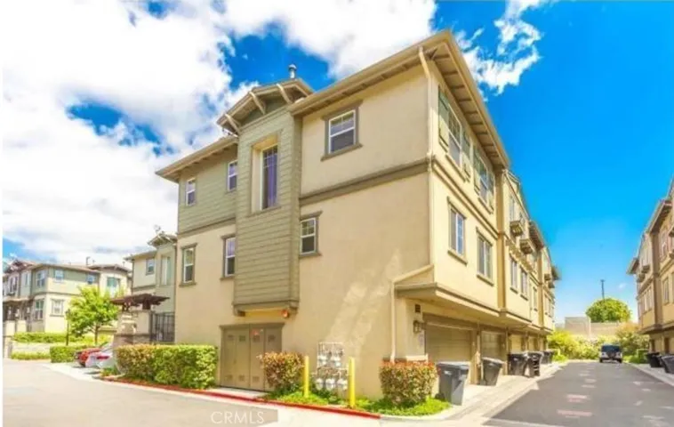 26090 Stonehaven, Harbor City, California 90710