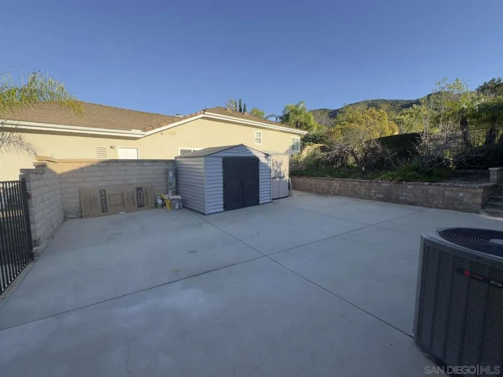 2227 Mapleleaf Ave, Thousand Oaks, California 91320 home-pic-27