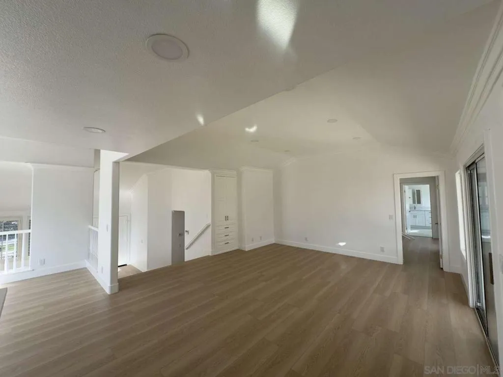 2227 Mapleleaf Ave, Thousand Oaks, California 91320 home-pic-11