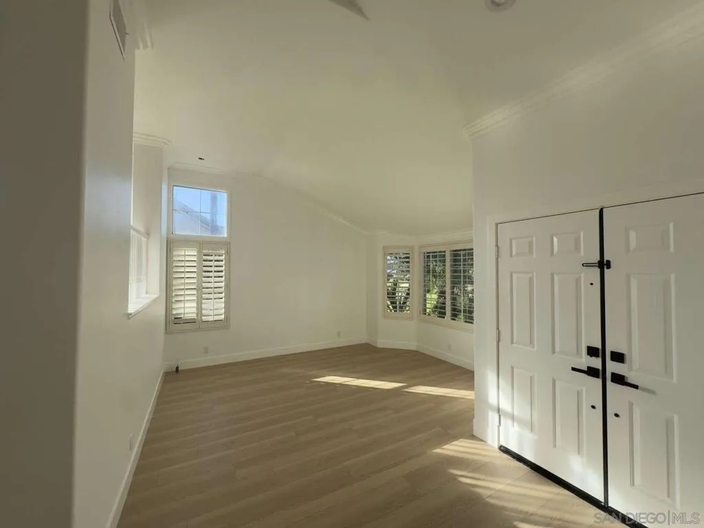 2227 Mapleleaf Ave, Thousand Oaks, California 91320 home-pic-6