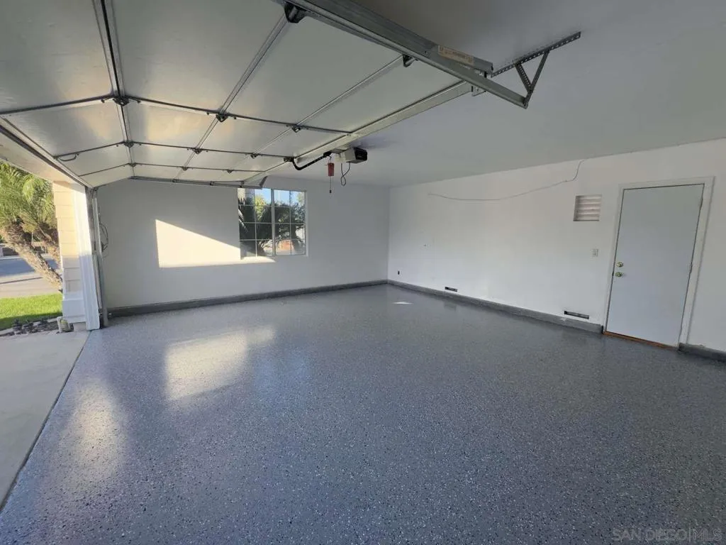 2227 Mapleleaf Ave, Thousand Oaks, California 91320 home-pic-35