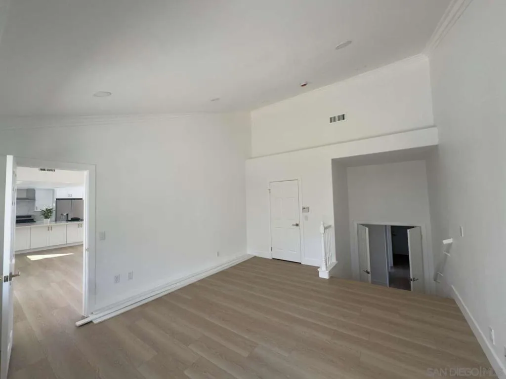 2227 Mapleleaf Ave, Thousand Oaks, California 91320 home-pic-13
