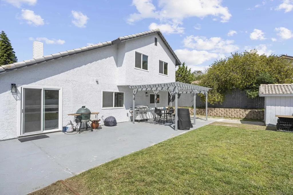 7573 Gayneswood Way, San Diego, California 92139 home-pic-4