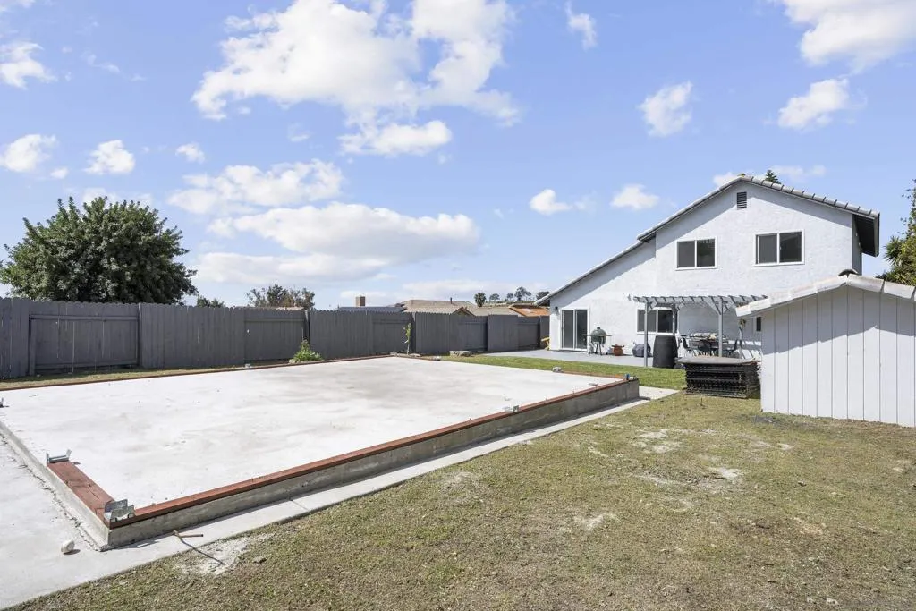 7573 Gayneswood Way, San Diego, California 92139 home-pic-26