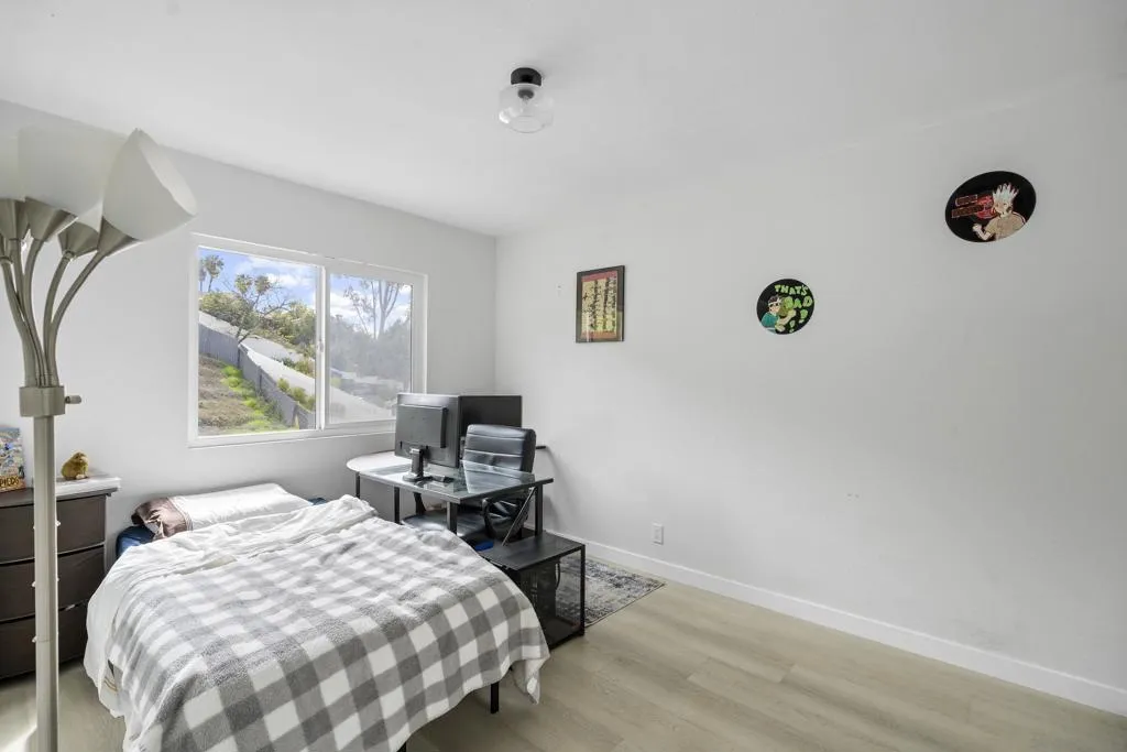 7573 Gayneswood Way, San Diego, California 92139 home-pic-20