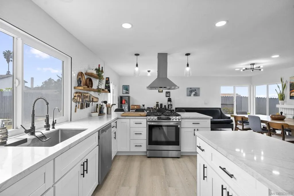 7573 Gayneswood Way, San Diego, California 92139 home-pic-3