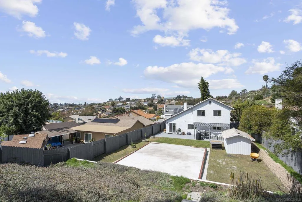 7573 Gayneswood Way, San Diego, California 92139 home-pic-25