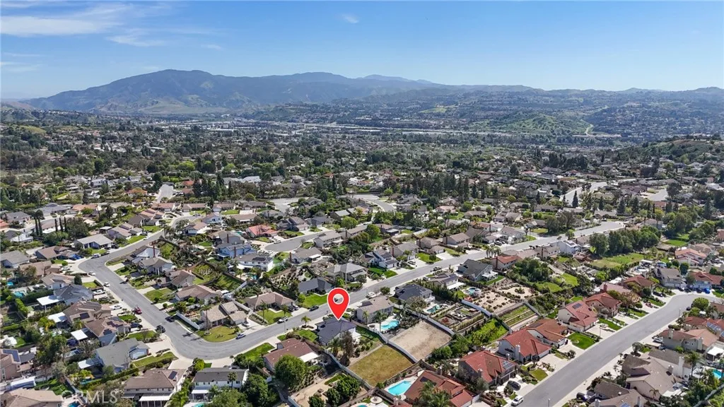 5099 Vista Del Amigo, Yorba Linda, California 92886 home-pic-43