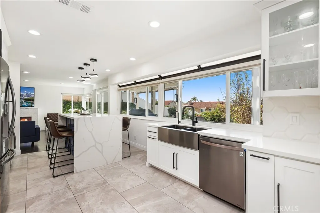 5099 Vista Del Amigo, Yorba Linda, California 92886 home-pic-15