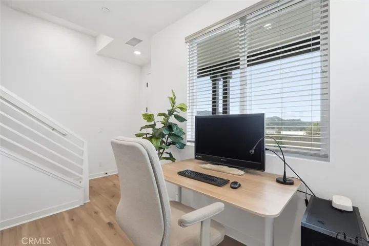 Flex Space with views