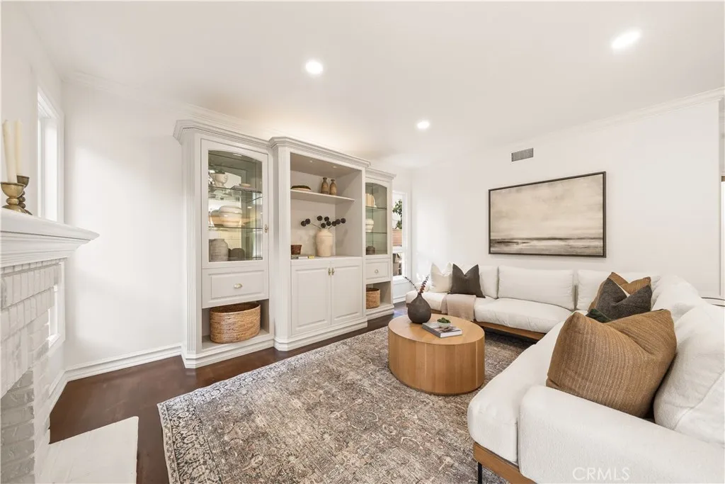 6582 Polo Circle, Huntington Beach, California 92648 home-pic-18