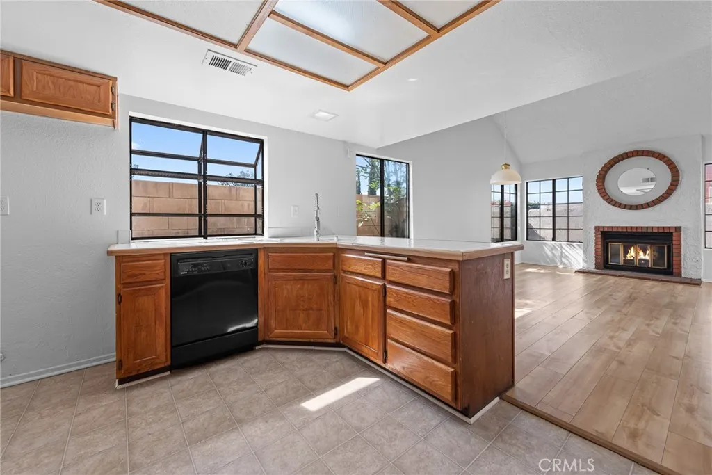 12240 Westerly, Moreno Valley, California 92557 home-pic-16