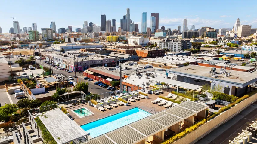 530 S Hewitt St #139 (2 of 38)