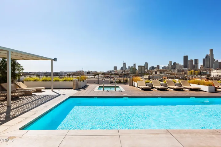 530 S Hewitt St #139 (6 of 38)