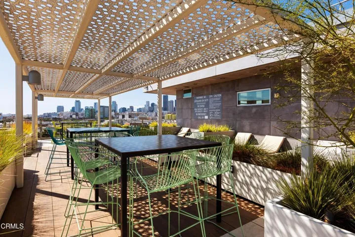 530 S Hewitt St #139 (8 of 38)