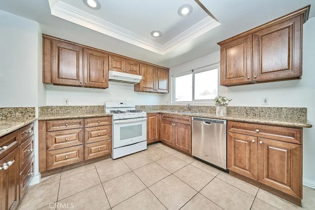 15422 Circle Ridge Ln, Hacienda Heights, California 91745 home-pic-8
