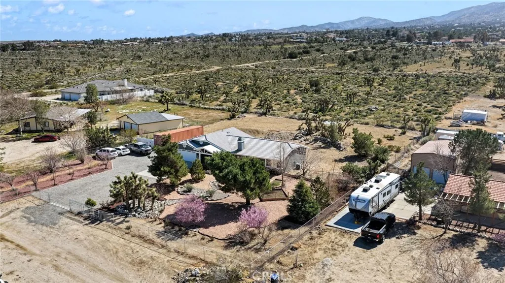 1213 Mono, Pinon Hills, California 92372 home-pic-56