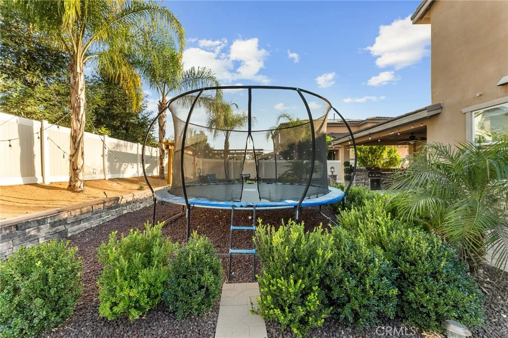 1678 Harrison, Redlands, California 92374 home-pic-43