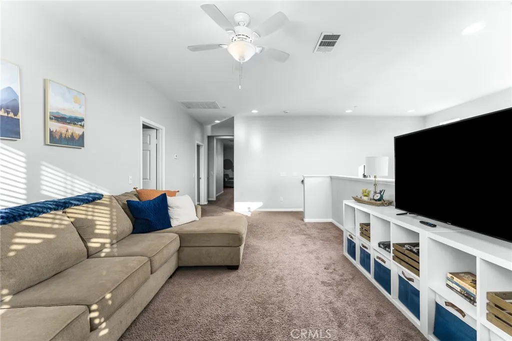 1678 Harrison, Redlands, California 92374 home-pic-24