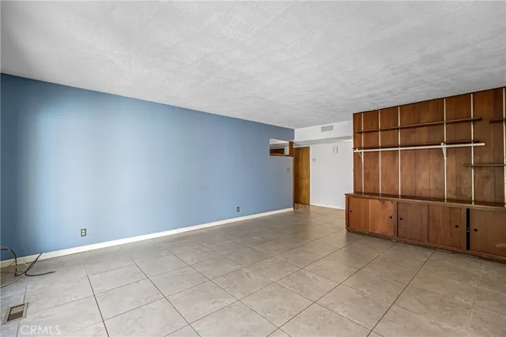 5694 N Winchester, Fresno, California 93704