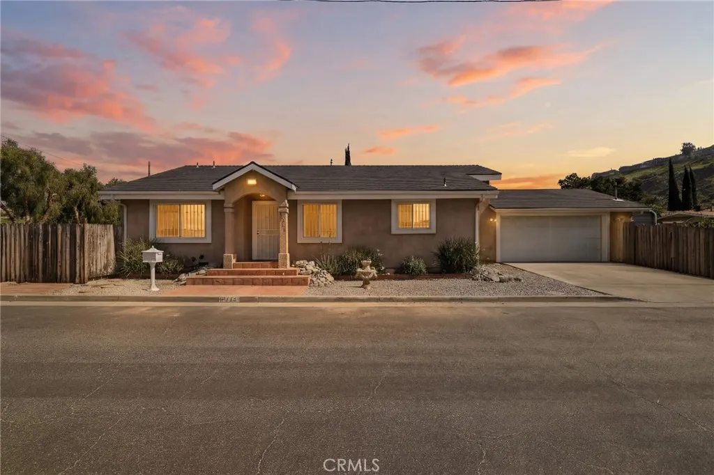 10744 Radwin Avenue, Sunland, California 91040 home-pic-1