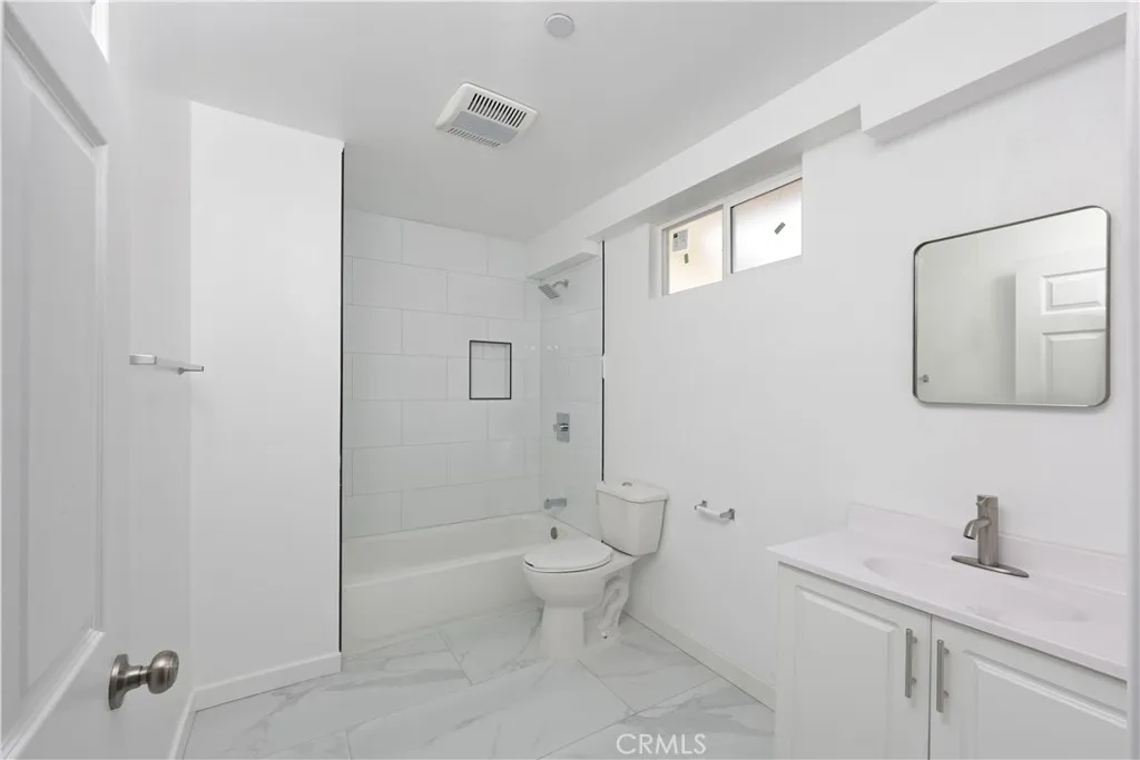 832 Mcfarland, Wilmington, California 90744 home-pic-20