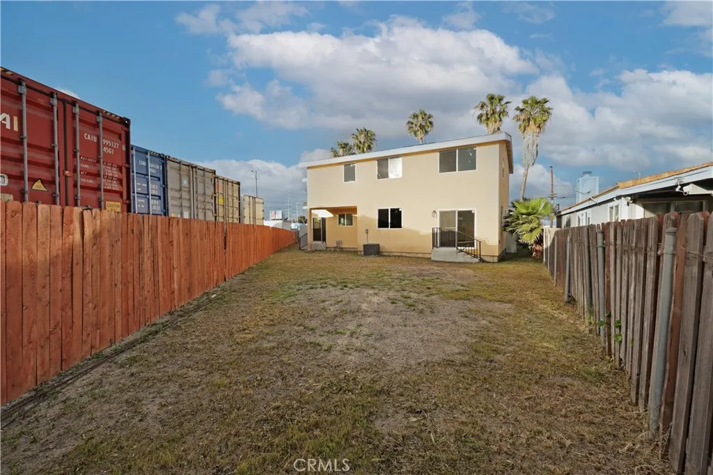 832 Mcfarland, Wilmington, California 90744 home-pic-45