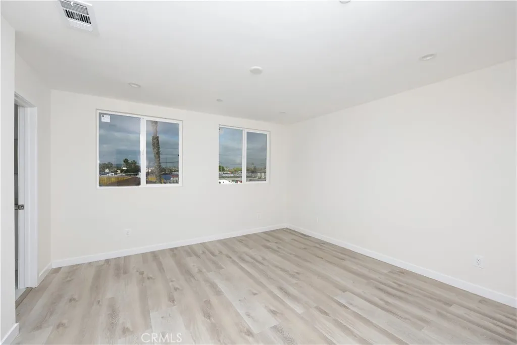 832 Mcfarland, Wilmington, California 90744 home-pic-18