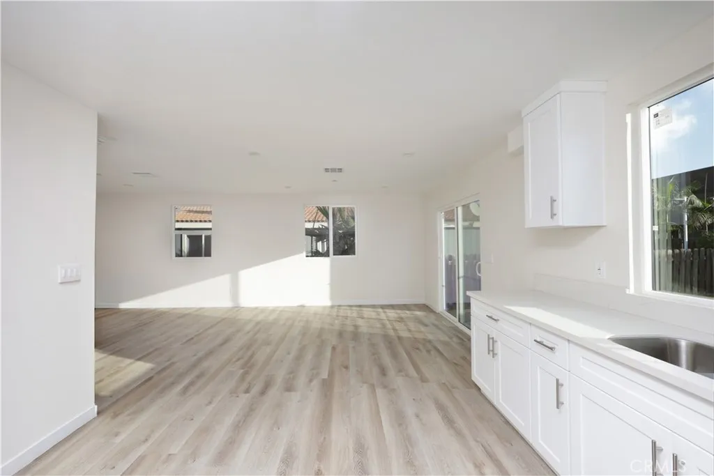 832 Mcfarland, Wilmington, California 90744 home-pic-10