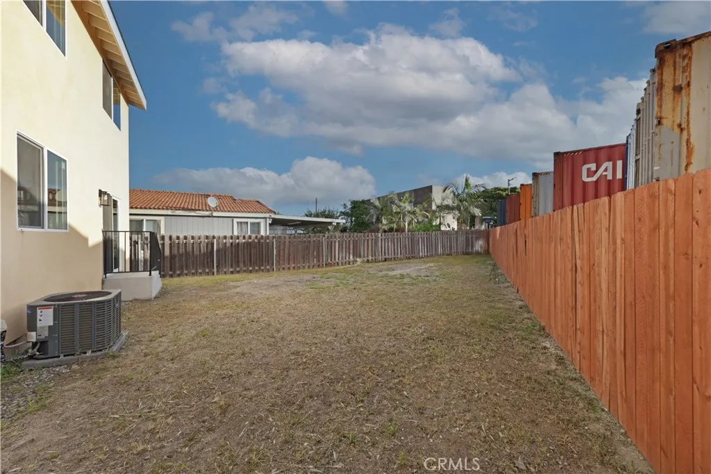 832 Mcfarland, Wilmington, California 90744 home-pic-44