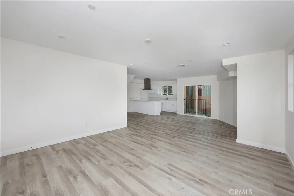 832 Mcfarland, Wilmington, California 90744 home-pic-25