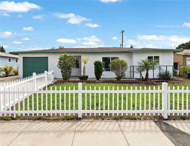 Charming 3 Bedroom 1.5 Bath Completely Remodeled Home